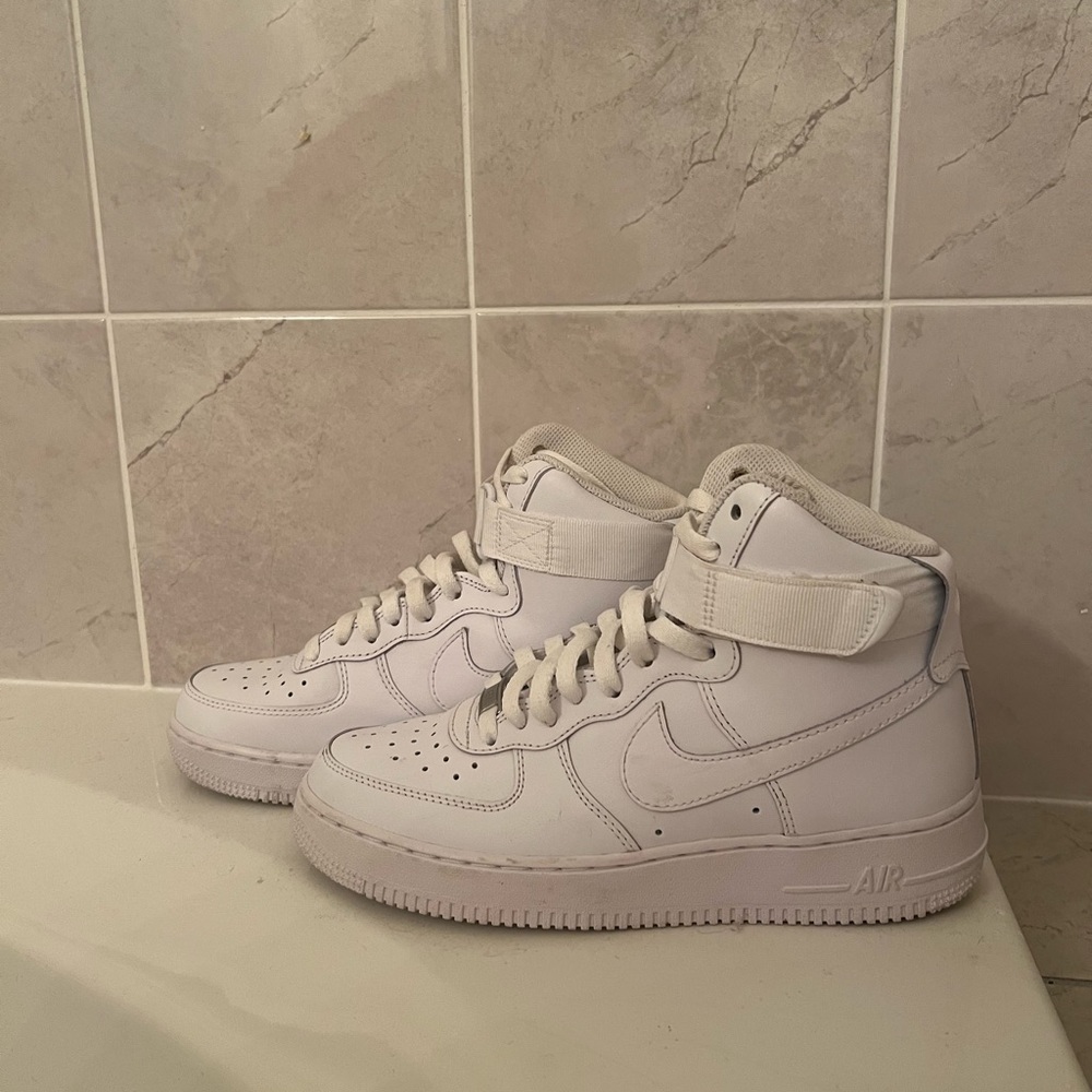 Nike White Hightop AF1’s